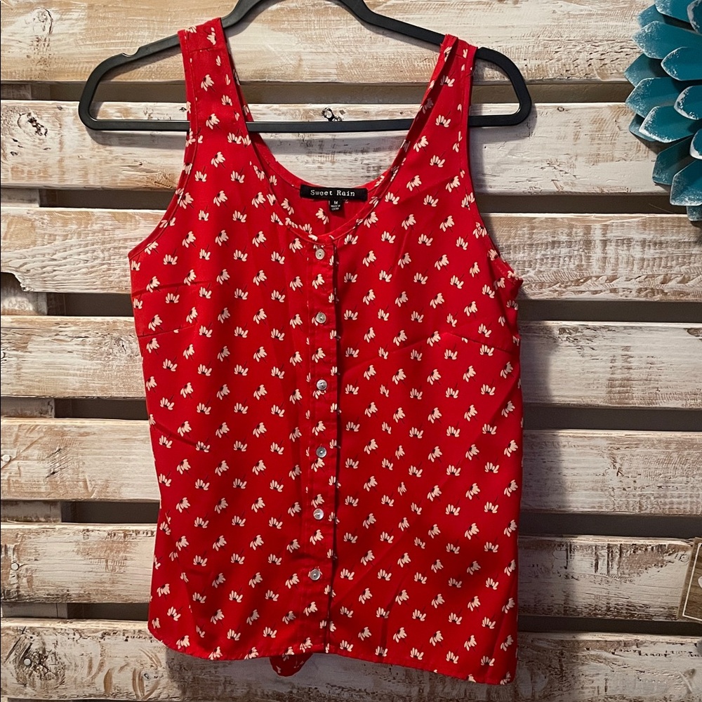 🔥🔥 (3/$20) 
Sweet Rain Red Floral Button-Up Top Size Medium